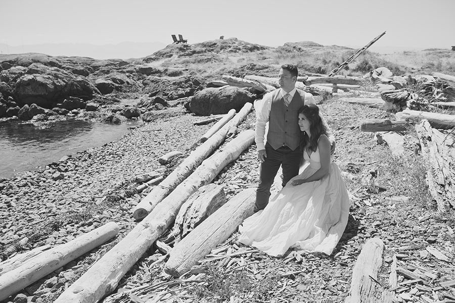 bride groom classic beach portrait victoria bc17